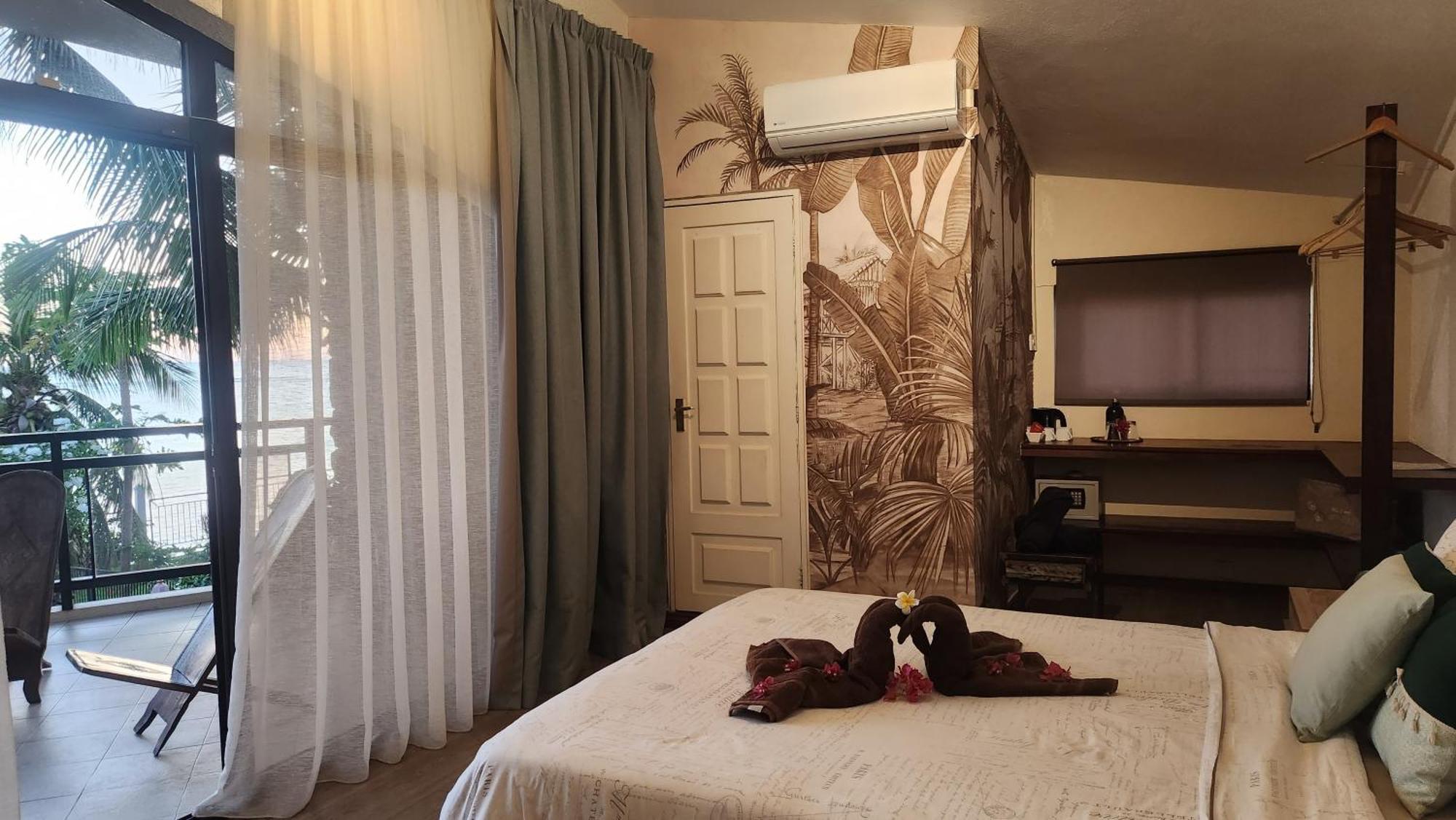 אלביון La Maison De La Plage - Guest House מראה חיצוני תמונה